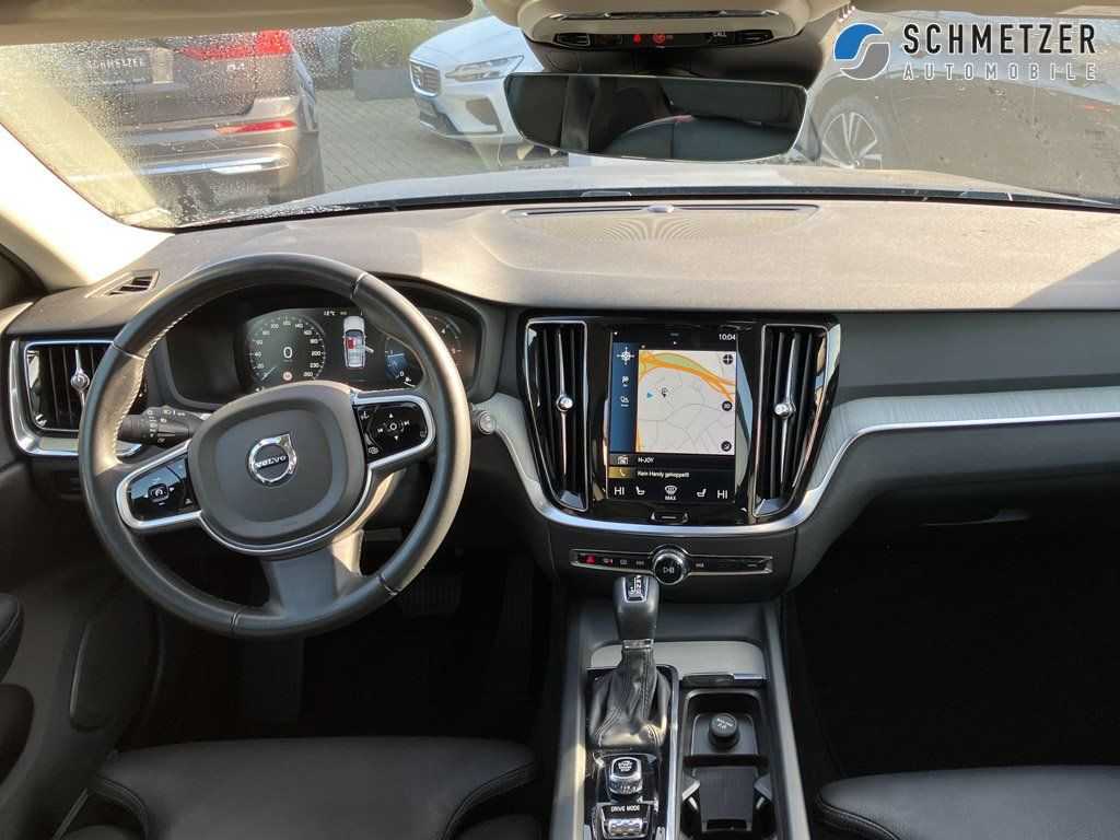 Volvo  +D4+GT+Inscription+CarPlay+Navi