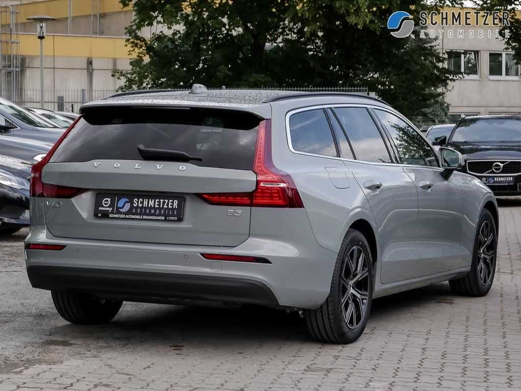 Volvo  +B3+CORE+Benzin+KAMERA+BLUETOOTH+LM+SHZ+NAVI+