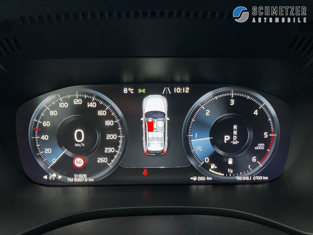 Volvo  +B5+AWD+Momentum Pro+Keyless+CArPLay+R-Kam. +