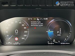 Volvo  +Recharge+T8+GT+AWD+R-Design+Expressin+7Sitz