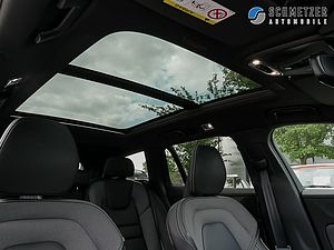 Volvo  +T6+AWD+GT+R-Design+Keyless+PDC v/h+Panorama+